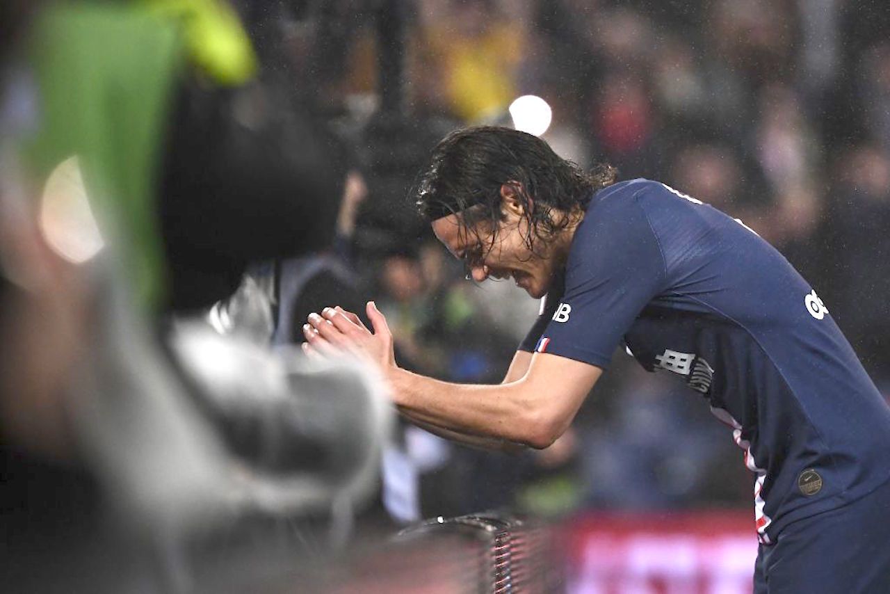 Cavani e il Covid: l'annuncio sul suo possibile ritiro