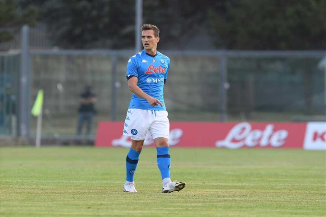 Calciomercato Napoli | Milik rifiuta due squadre, resterà in tribuna fino a gennaio