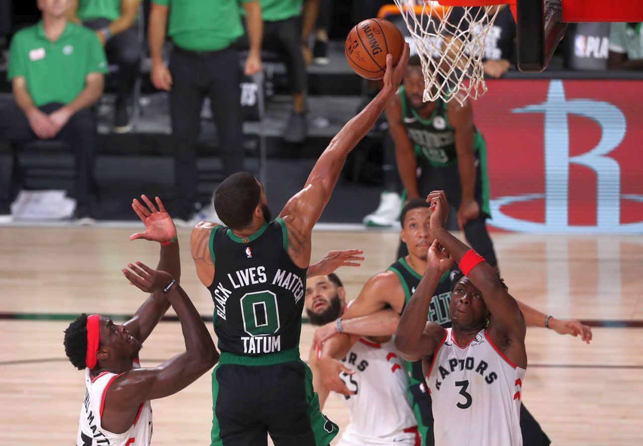 Basket NBA Playoff: Toronto perde gara 7, Boston in finale | VIDEO