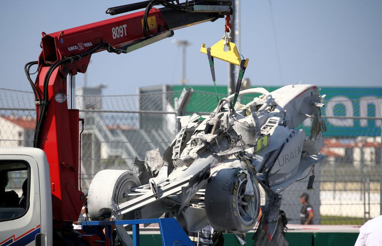 Formula 2 | Sochi, terribile incidente: gara interrotta definitivamente