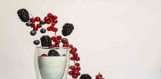 Yogurt bianco, meglio evitare quelli alla frutta: